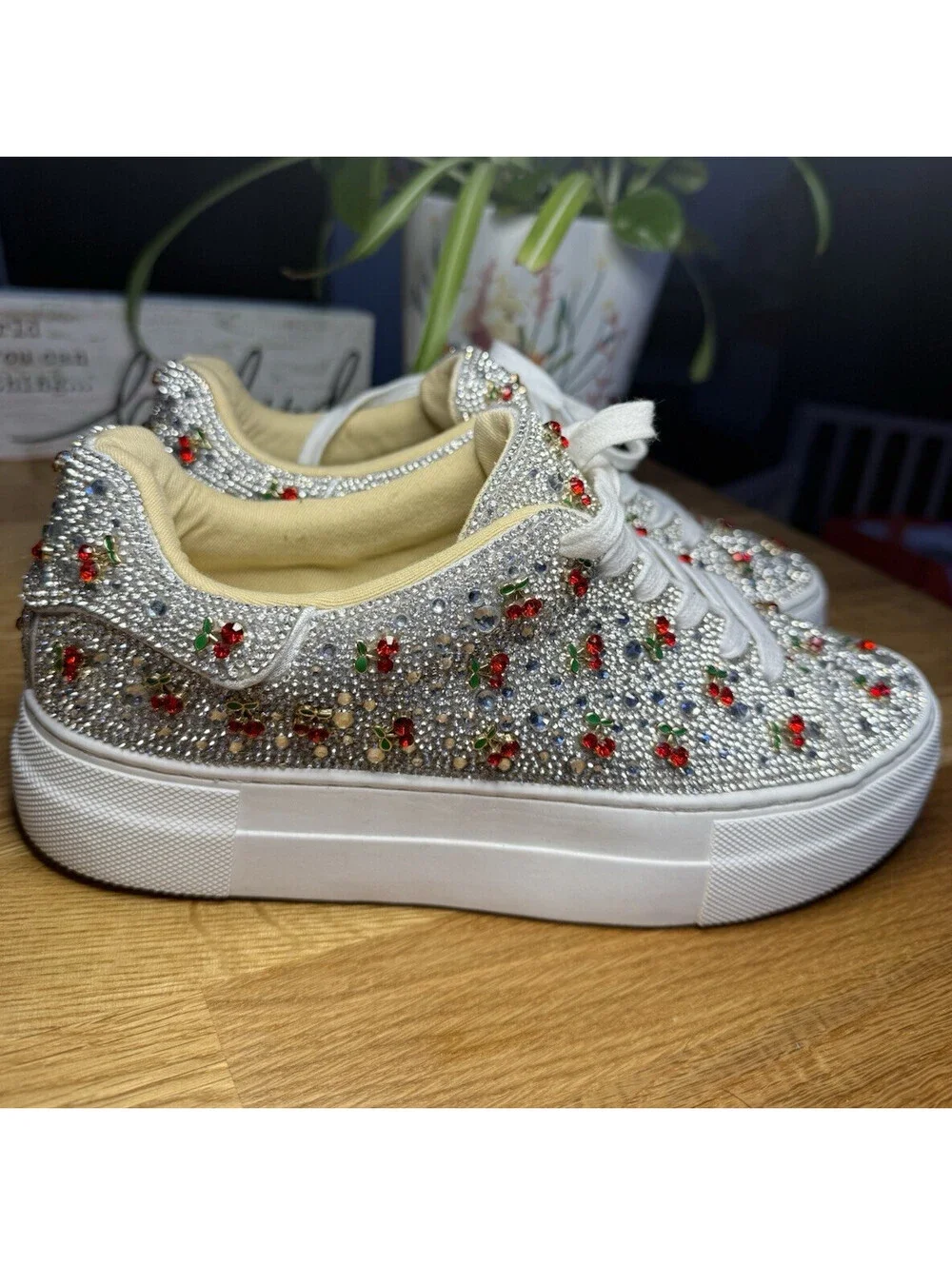 Silver Rhinestone Floral Low Top Lace-Up Unisex Athletic Sneakers Red/Green